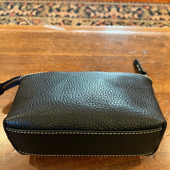 Dooney & Bourke Black Pebble Leather Cosmetic Bag - NWT - Picture 3 of 8